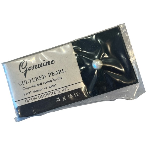 Genuine Cultured Pearl from Japan Set of 8 - Picture 2 of 2